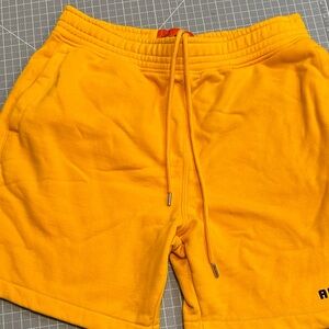 All city by just Don gold Men's Shorts med